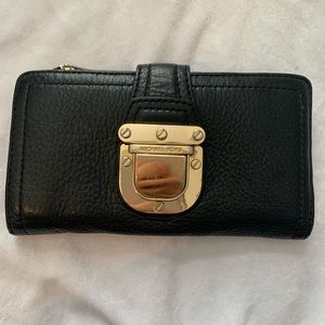 Micheal Kors wallet